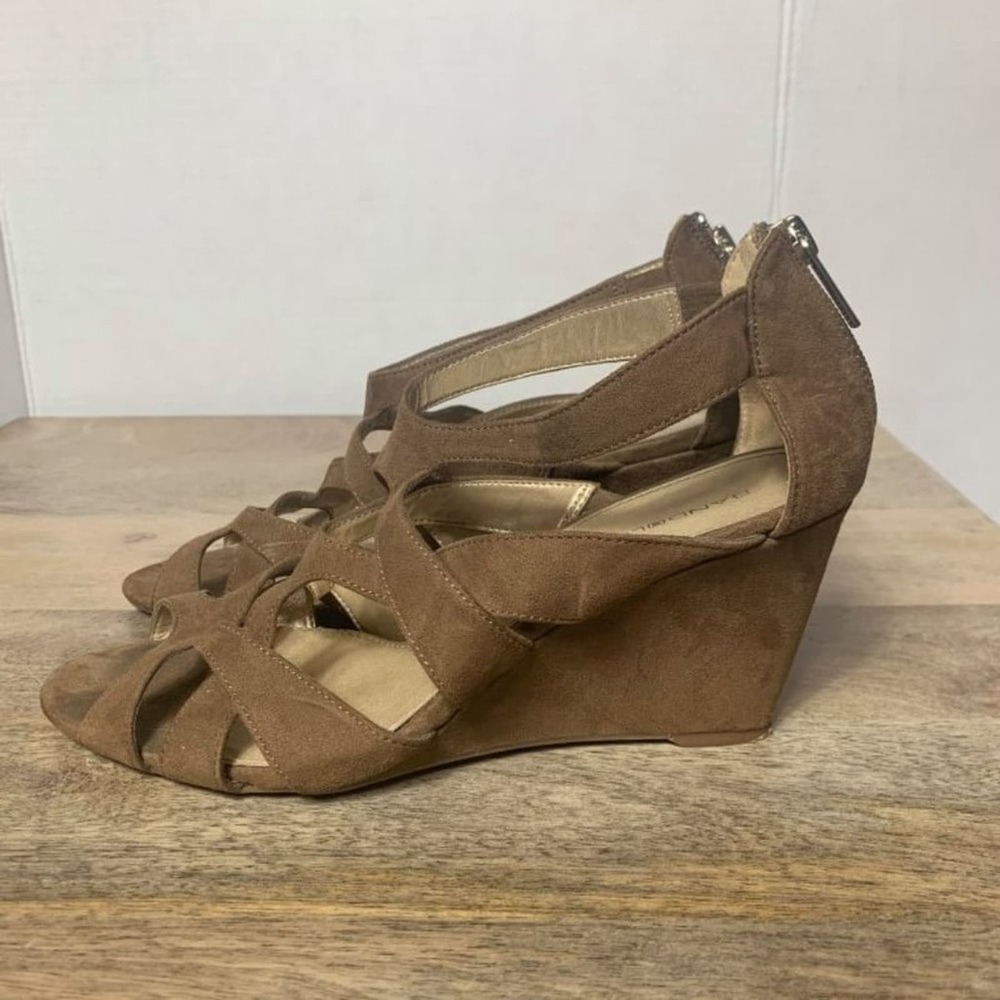 BANDALINO Wedge Sandals - Picture 4 of 6